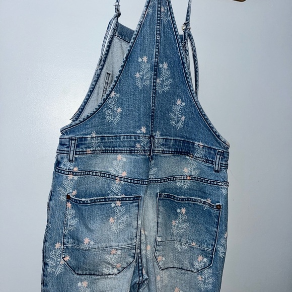 Anthropologie Pilcro floral pattern denim painter’s overalls size 28 - Picture 9 of 9